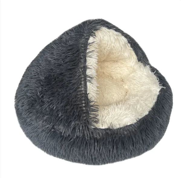Pakko & Fufu - Plush Shell Cave Bed