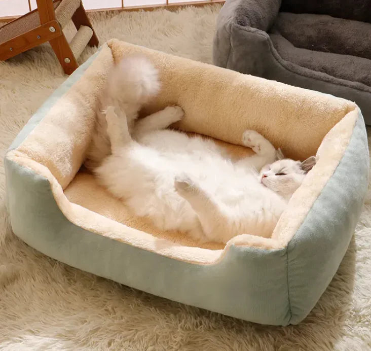 Pakko & Fufu – Ultimate Plush Pet Bed